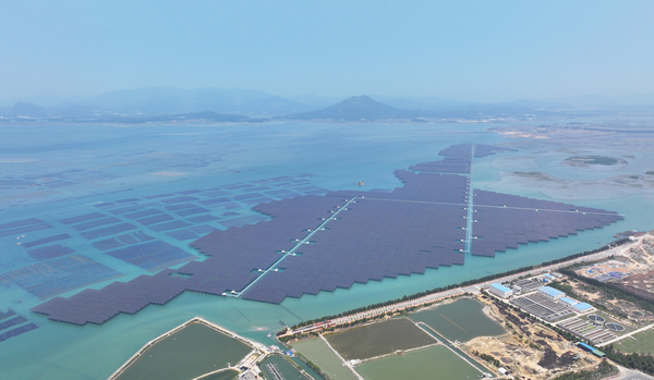 2. 中國首個高風速海域海上光伏項目——福建東山杏陳180兆瓦海上光伏電站項目.jpg